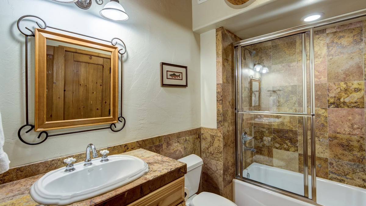 Paradise Meadow Lodge