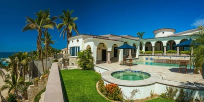 Luxury Villa Photo #41