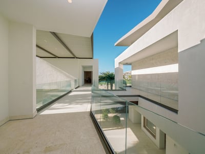 Large luxury villa with full staff and ocean views