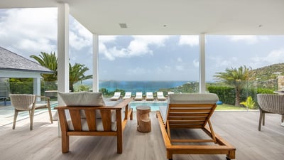 Luxury Villa Photo #16
