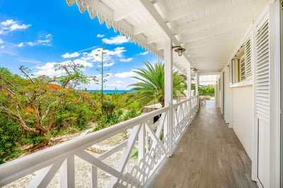 Luxury Villa Photo #9