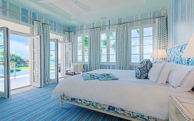 Luxury Villa Photo #24