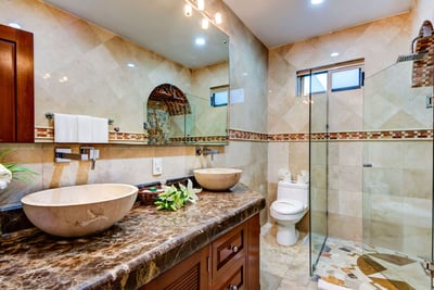 Luxury Villa Photo #16