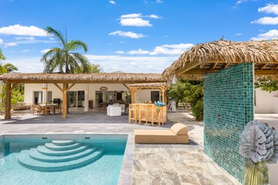 Luxury Villa Photo #5