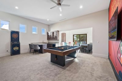 Luxury Villa Photo #40