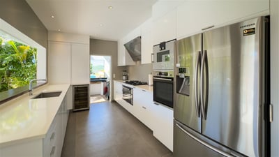 Luxury Villa Photo #30