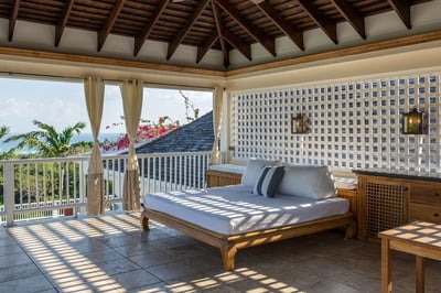 Luxury Villa Photo #15