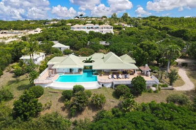 Luxury Villa Photo #2