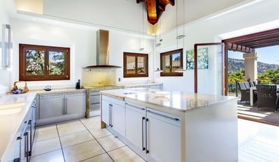 Luxury Villa Photo #8