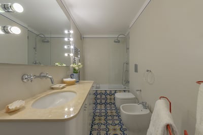 Luxury Villa Photo #31