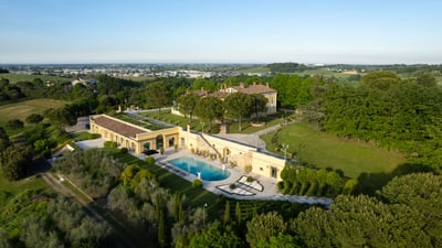 Luxury Villa Photo #5