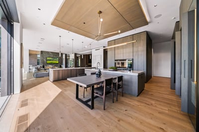 Luxury Villa Photo #28