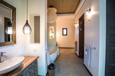 Luxury Villa Photo #28