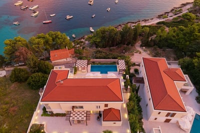 Luxury Villa Photo #71