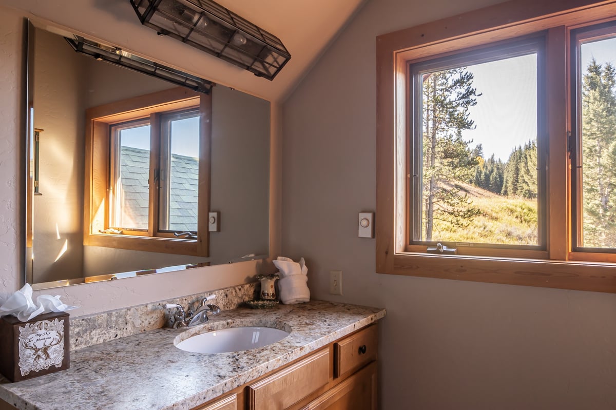 Huckleberry Hideaway