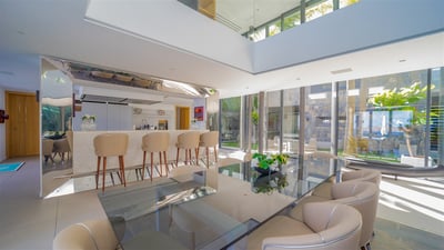 Luxury Villa Photo #45