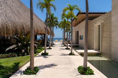 Luxury Villa Photo #24