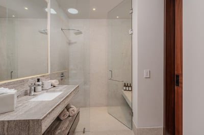 Luxury Villa Photo #60