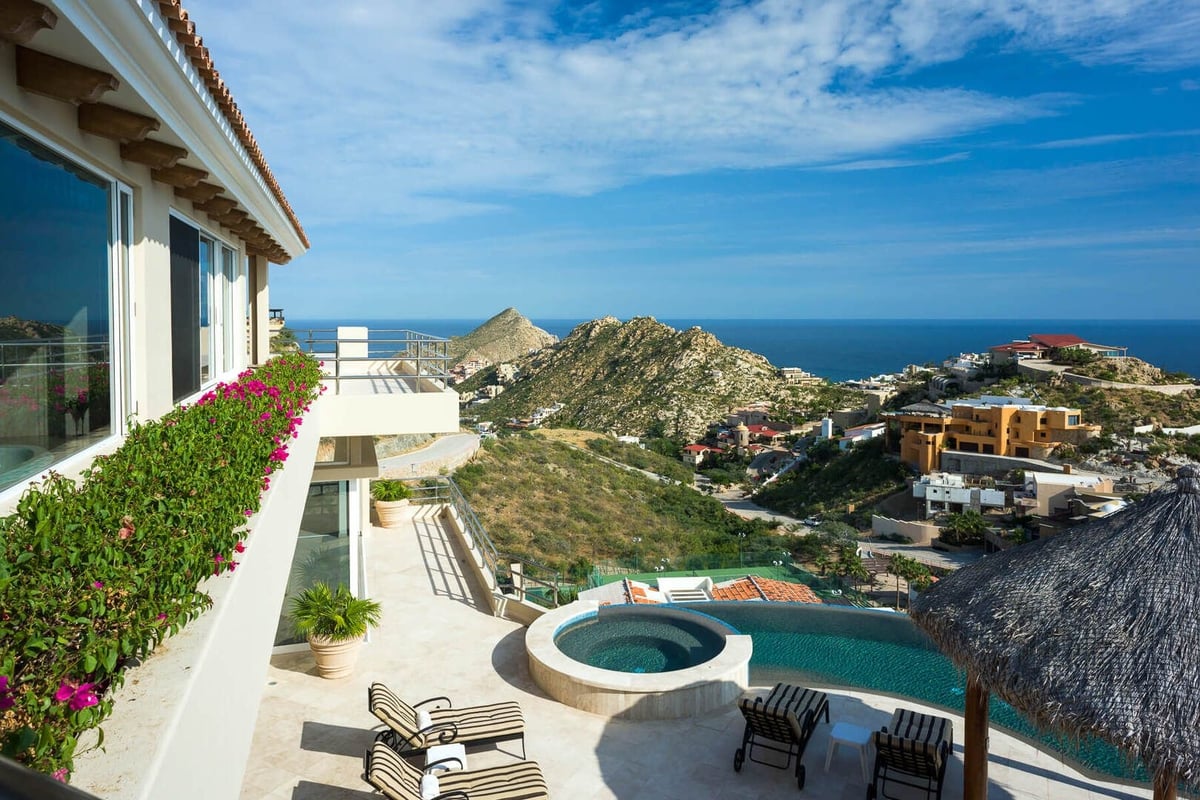 Enjoy stunning views of Pedregal and the Sea of Cortez when you stay at Villa del Mar - Image 2