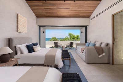 Luxury Villa Photo #49
