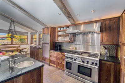 Luxury Villa Photo #6