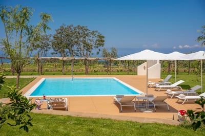 Luxury Villa Photo #3