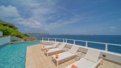 Luxury Villa Photo #5