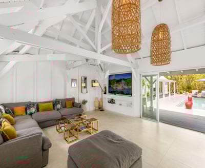 Luxury Villa Photo #11