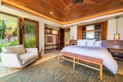 Luxury Villa Photo #51