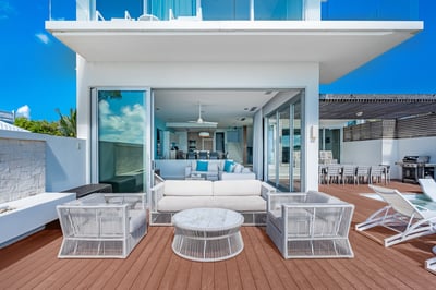 Luxury Villa Photo #9