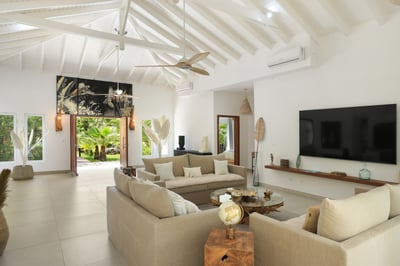 Luxury Villa Photo #24