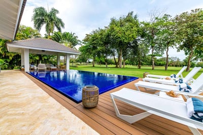 Luxury Villa Photo #5