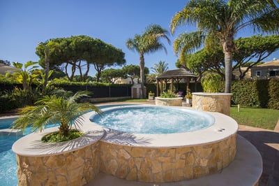 Luxury Villa Photo #5