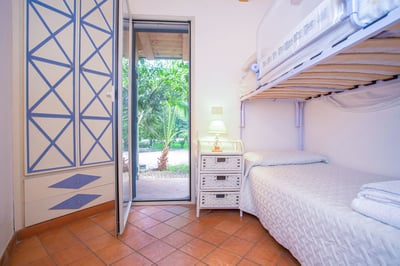 Luxury Villa Photo #15