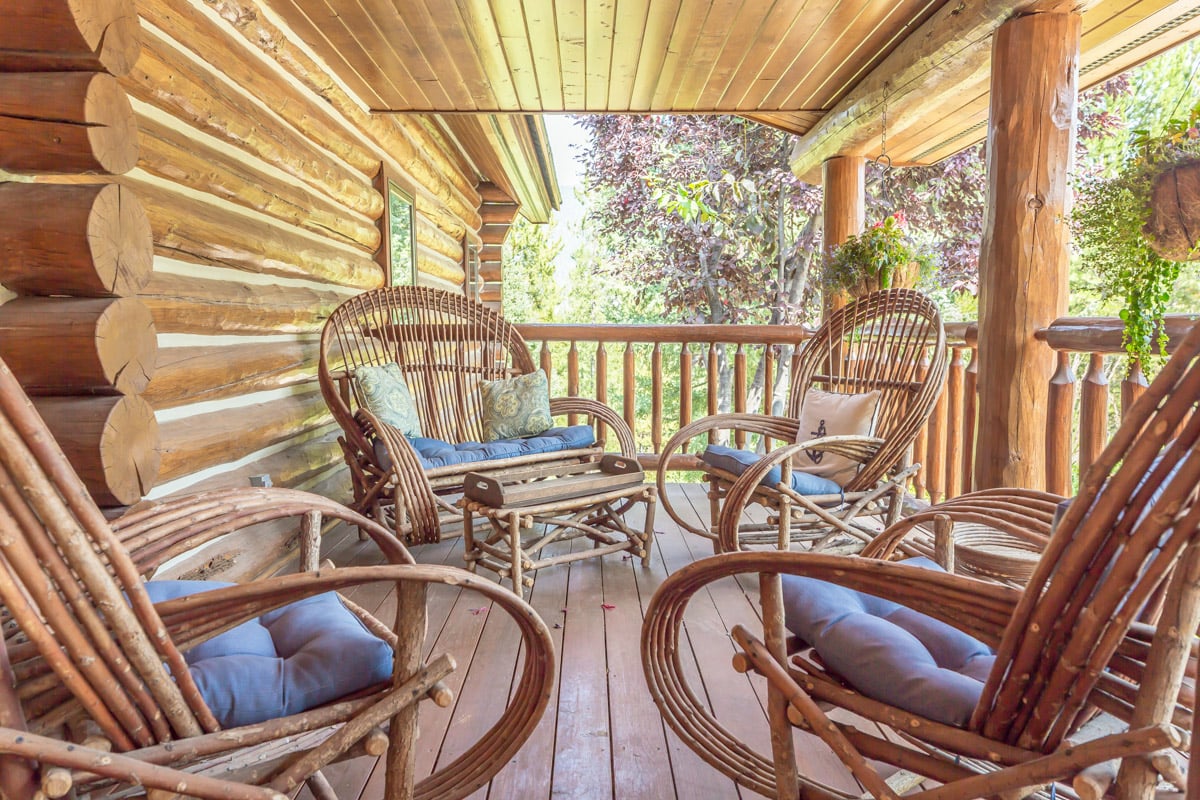 Huckleberry Hideaway