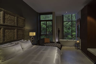 Luxury Villa Photo #16