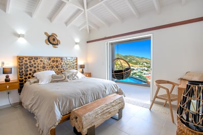 Luxury Villa Photo #23