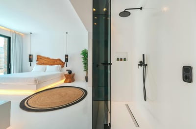Luxury Villa Photo #23
