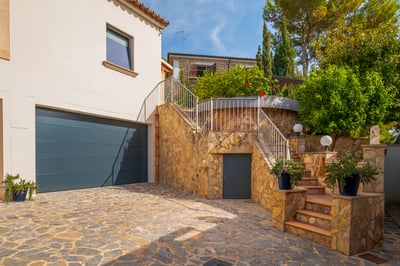 Luxury Villa Photo #10