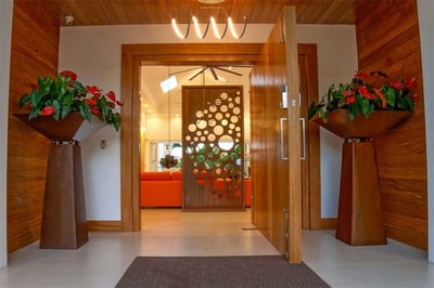 Luxury Villa Photo #3