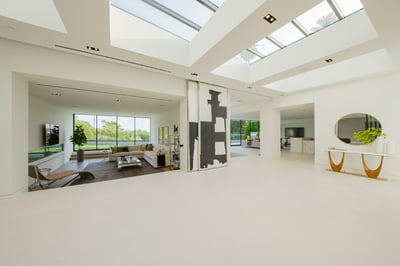 Luxury Villa Photo #25