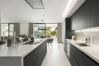 Luxury Villa Photo #11