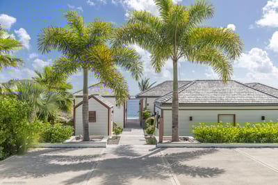 Luxury Villa Photo #8