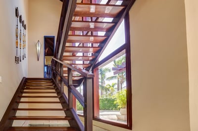 Luxury Villa Photo #18