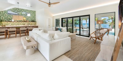 Luxury Villa Photo #11