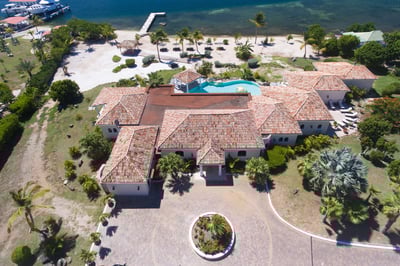 Luxury Villa Photo #32