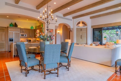 Luxury Villa Photo #26