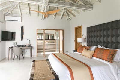 Luxury Villa Photo #36