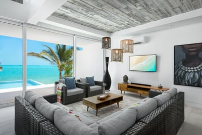 Luxury Villa Photo #11