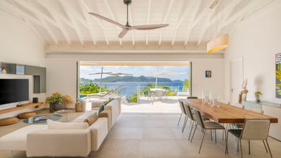 Luxury Villa Photo #22